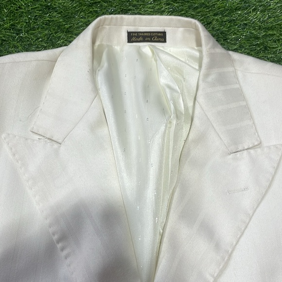Men’s cream blazer with cream pinstripes. - Picture 9 of 9